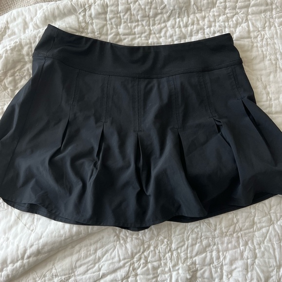 Lululemon Tennis Skort Size 8 Black - Picture 4 of 6